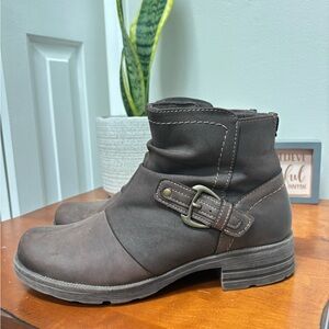 Earth Origins Brown Ankle Boots